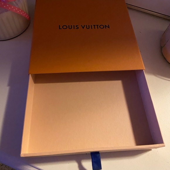 Louis Vuitton box - Picture 3 of 5